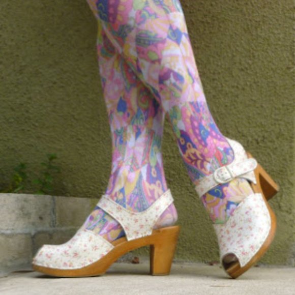 Sven Ditsy Print Mary Jane Clogs with Peep Toes